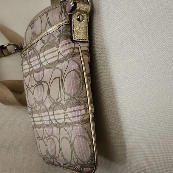 Coach Signature C Small Crossbody Bag - Picture 6 of 8